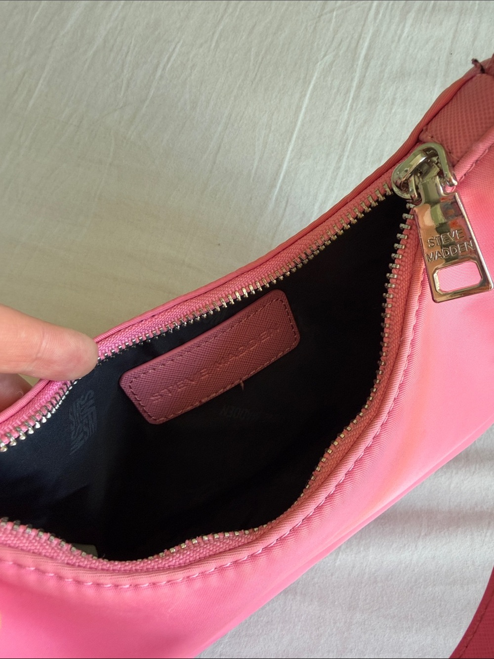Steve Madden Hot Pink Mini Shoulder Bag with Logo Charm - Picture 4 of 6